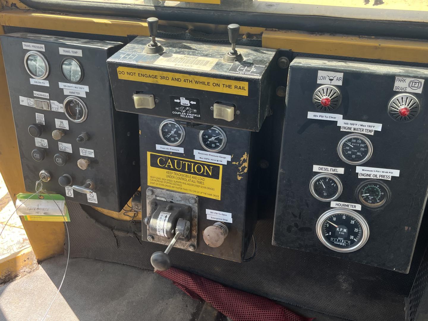 ./imagenes/INVOICE/2019/17768/TRACKMOBILE TM4200 (50).JPG